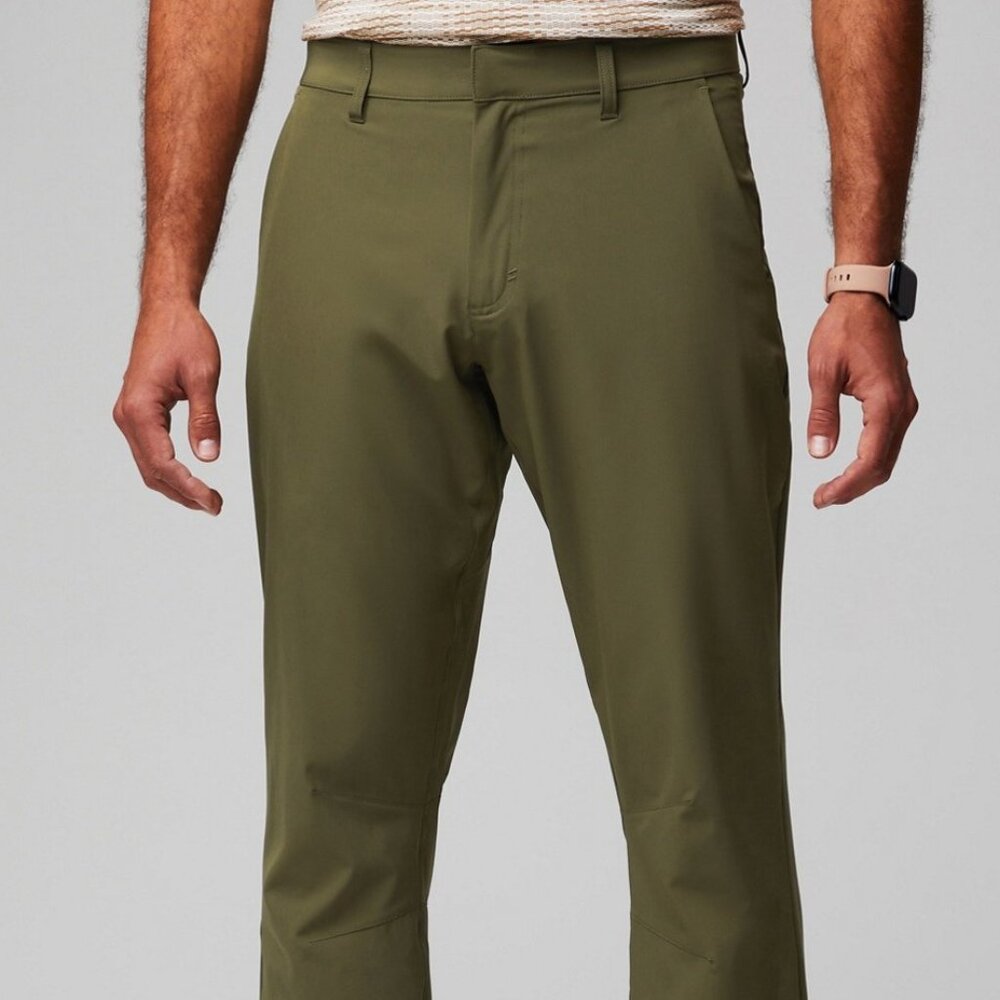 Fabletics The Only Pant Dark Moss (Classic Fit) - Size 32/32